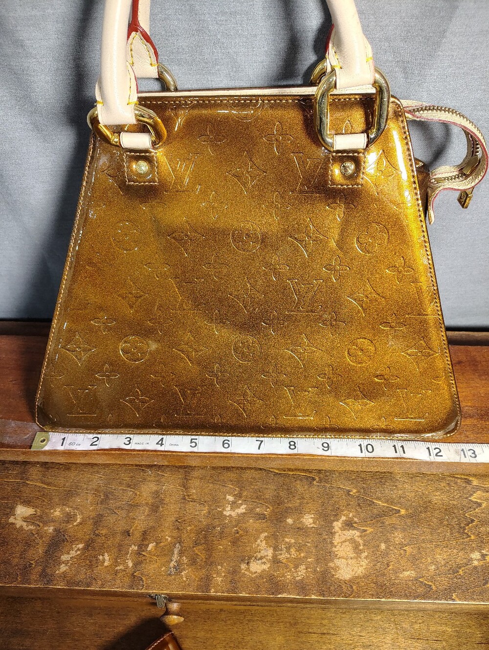 Louis Vuitton Metallic Gold Vernis Top-Handle Bag with Matching Wallet - Picture 5 of 13